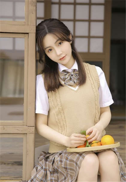 在被老外强要-在教室里看小黄文_两性关系