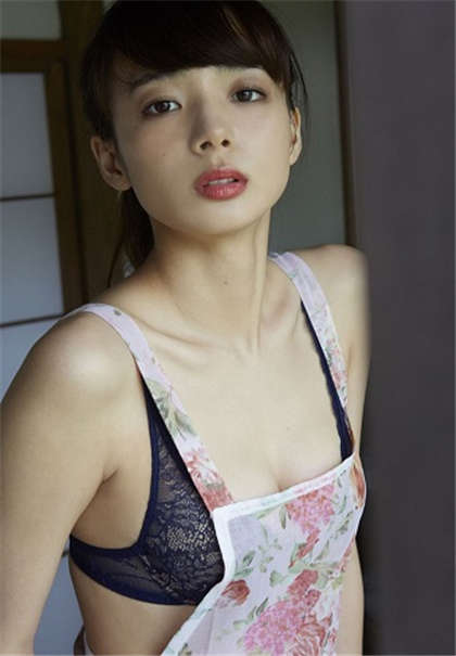 再插深点-下身总是湿湿的像水一样_两性关系