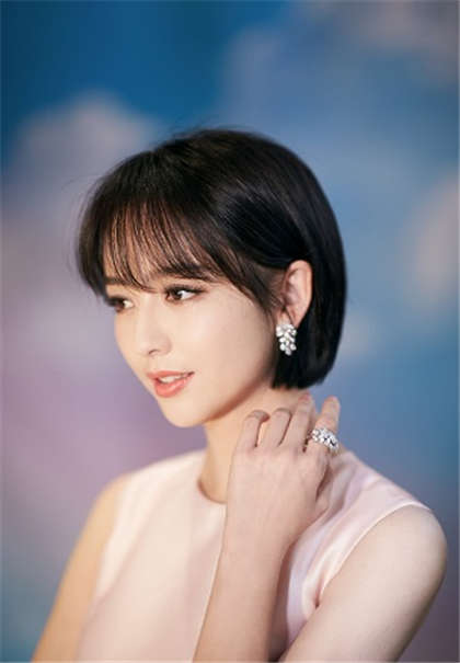 嗯啊嗯小说-村里几乎每个男人都能要她_两性关系