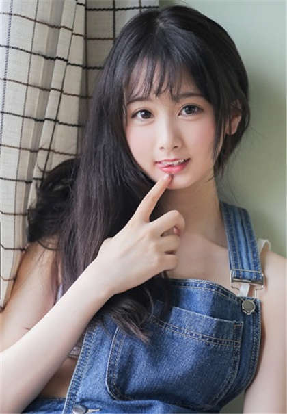 污小故事-美丽空姐机场摔倒_两性关系