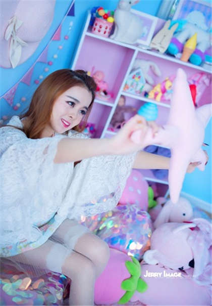 污到下面瞬间就湿了的文章-地铁上强进入短篇小说_两性关系