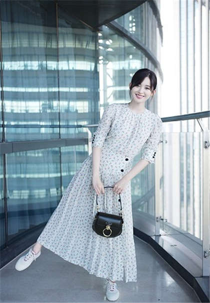 很黄很肉细节描写-很污的让你下面是小黄文_两性关系