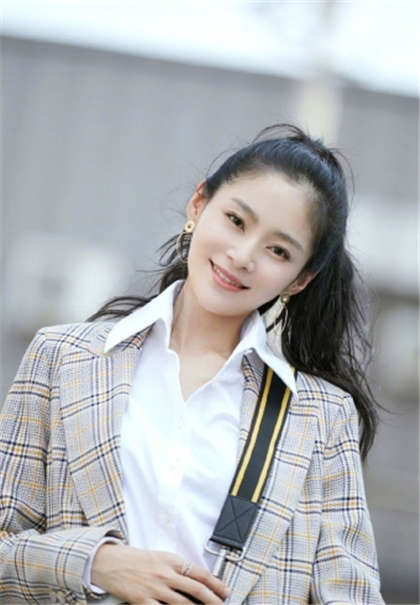 短篇小说多肉-我和闺蜜互舔故事_两性关系