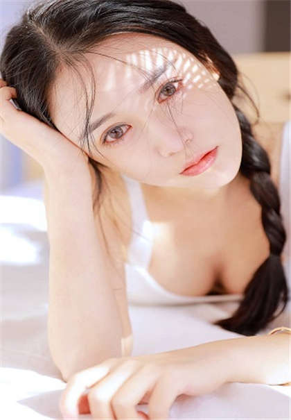 捏胸啃乳的小说-在火车上被强了的超污小黄文_两性关系