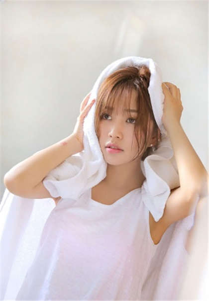 被同桌强奸小黄文-被男同桌摸下面吸奶的小说_两性关系