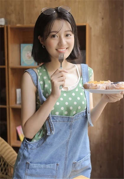 又污又黄的细节短文-女神在老头胯下沉沦的小说_两性关系