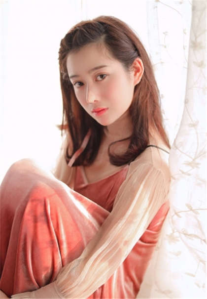 丝袜黄文-在宿舍里上五个女同学_两性关系