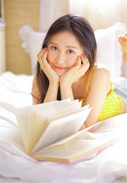 同桌把我带回家-被邻居老头揉捏我_两性关系