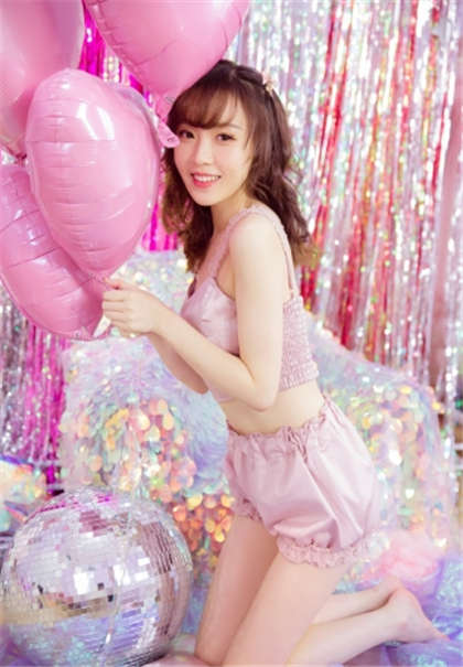 男人吃奶的过程-宠溺齁到不行啊_两性关系