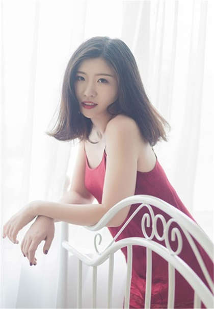 猛的挺进她的身体-扶着坐下去自己摇_两性关系