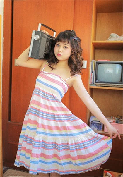 操哭你小说-按在上墙腿探进双腿_两性关系