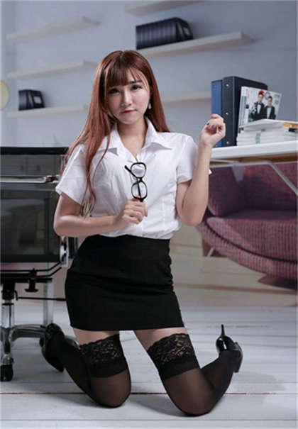 公交地铁污文-要细节小说多男同时插一个女人8P_两性关系