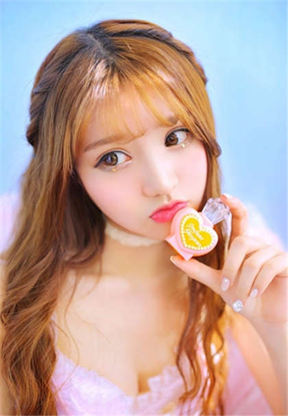 坐车突然被强入小说地-一个搞我一个吃我奶_两性关系