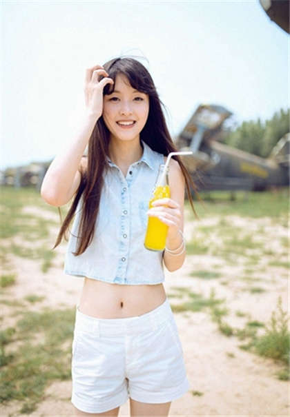 黄色小说中的片段-在教室里做污污的事_两性关系