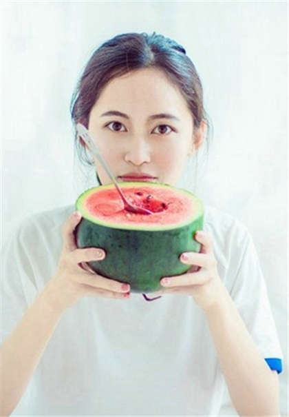 床戏描述得很细的小说-每章都有肉女尊_两性关系