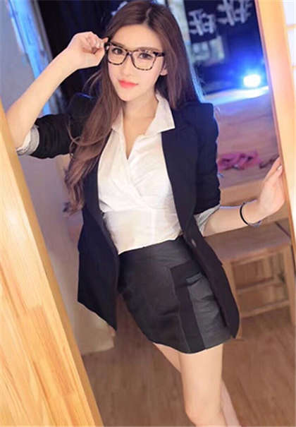 性姿势大尺度描写小说-在办公桌下为他口_两性关系