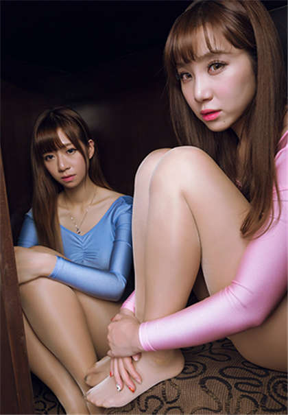 被同桌强奸小黄文-被男同桌摸下面吸奶的小说_两性关系