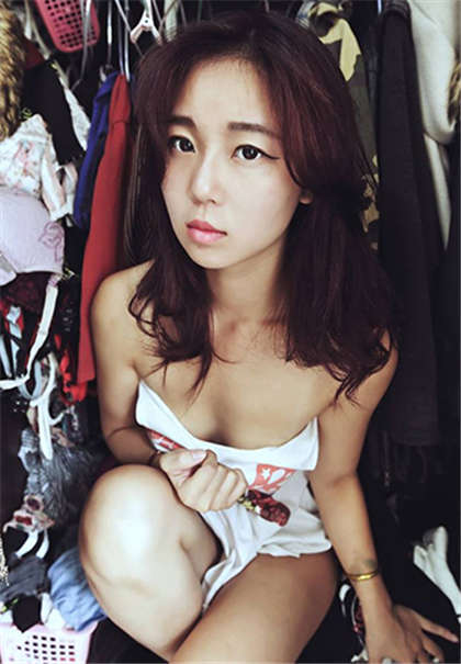 吸奶 嗯啊 不要 h-何明翰安雅萍男下女上_两性关系