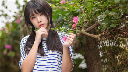 短篇小说多肉-我和闺蜜互舔故事_两性关系