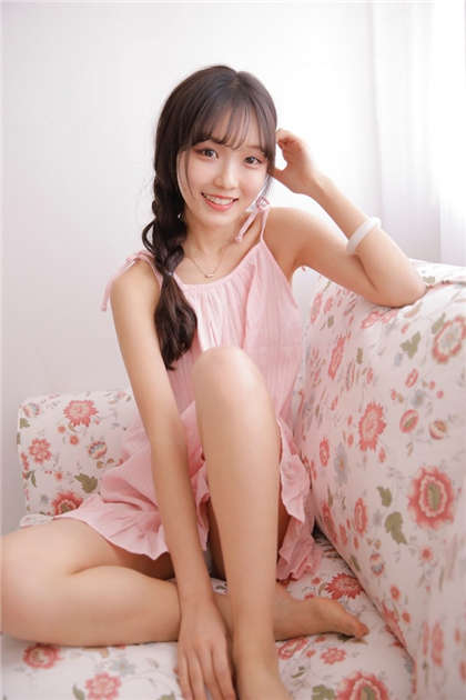 翁熄粗大公车-男同桌吸我奶的故事_两性关系