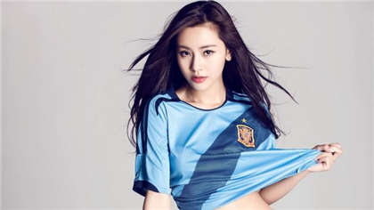 污小故事-美丽空姐机场摔倒_两性关系