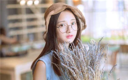 很污很黄短文-公交车上猛烈的进入_两性关系