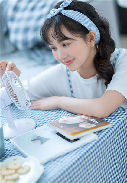 十部必看乱文经典黄文-在她打电话一撞一顶律动h_两性关系