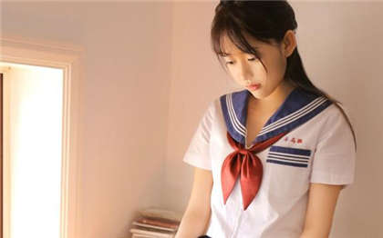 公交车上一上一下-湿到不行的故事_两性关系