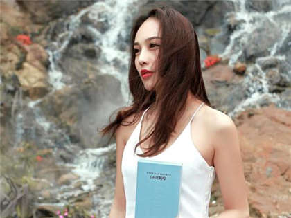 京子安东-看了大概十分钟的黄色小说_两性关系