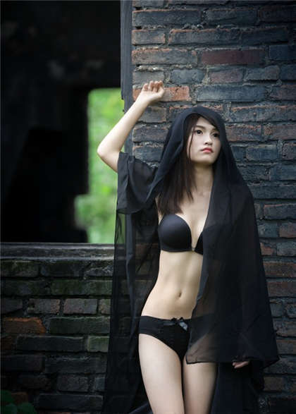 揉胸小说片段-小女生塞蛋跳上课故事2_两性关系