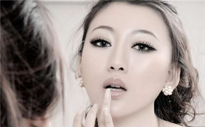 嗯啊快点小说-闺蜜们的放荡交换小说_两性关系