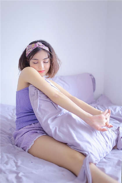 屁股抬高一点乖别害羞-嫂子被我摸得好舒服好想要_两性关系