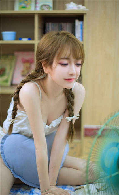 校花的秘密之路第二部-在宿舍和男朋友室友做_两性关系