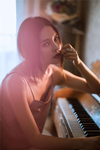 小黄文啪啪片段-较污的小短文_两性关系