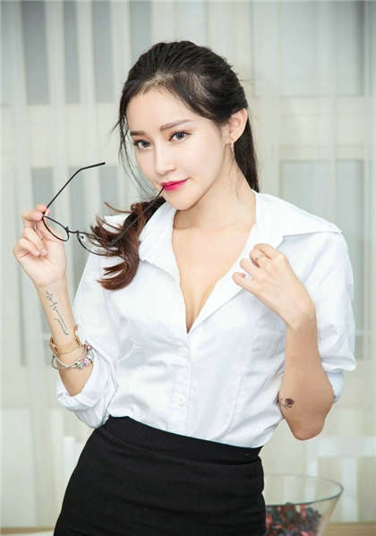 李力雄王颖丽全文txt-〖短篇〗妈妈乱欲的故事_两性关系