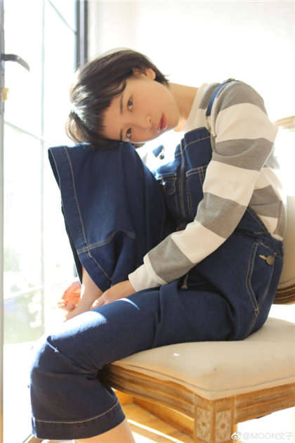 小说言情比较污老师-女朋友把胸挺起来让我吃_两性关系