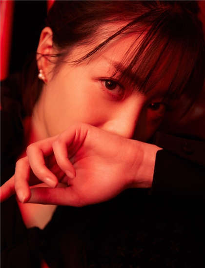 丝袜黄文-在宿舍里上五个女同学_两性关系