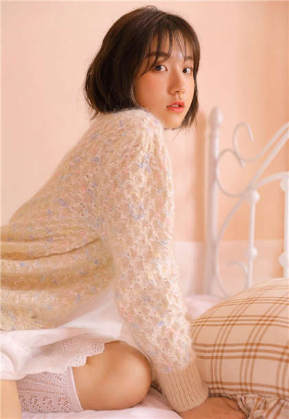 小说中揉捏胸最详细的片段-看了让人湿的我的文字_两性关系