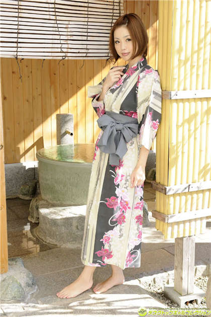 穿越之小黄文女配-黄色小文章_两性关系