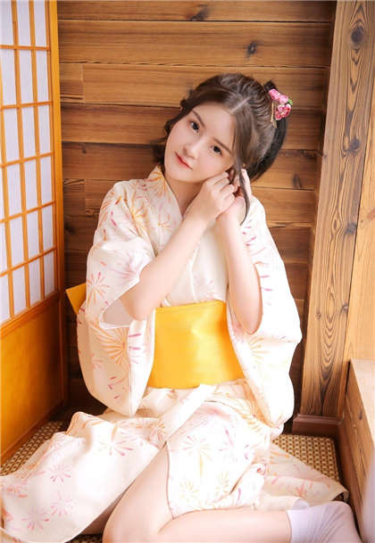 男女之间那种很污的文章-荒诞的一天性爱生活_两性关系