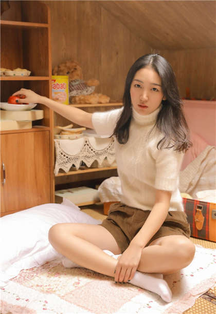 翁熄粗大公车-男同桌吸我奶的故事_两性关系