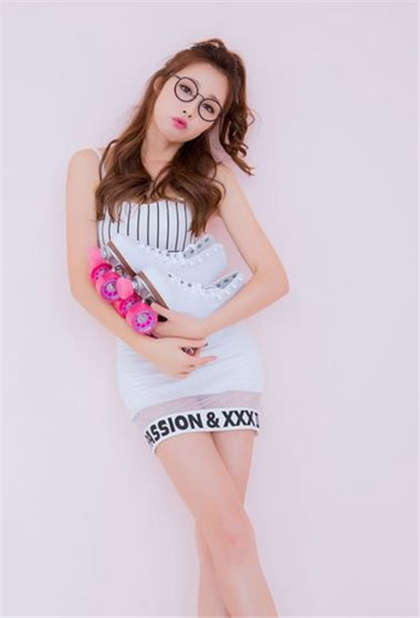 办公室浪荡女秘h文-适合晚上看的短小说_两性关系