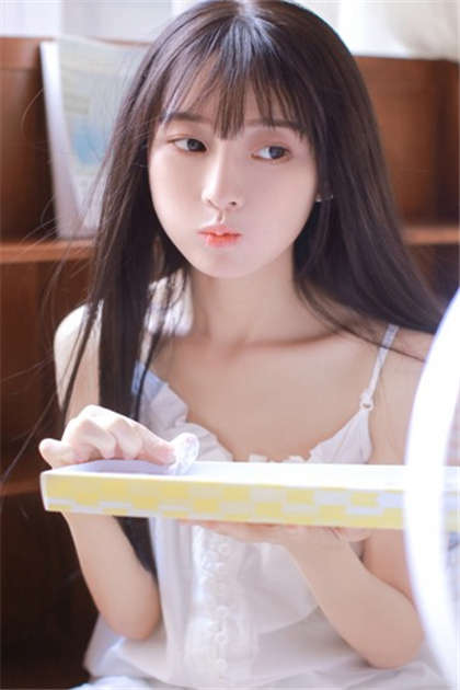 污污黄文鸡巴插逼-亲爱的我想亲亲你下面_两性关系