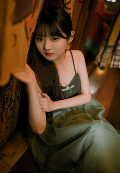 两人在做污污的事-拥挤公交车小黄文_两性关系