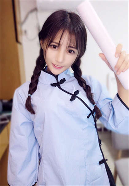 很撩人的情节-﻿两根硕大挺进他的身体3p_两性关系