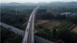 极氪汽车“退市”背后：资本游戏，还是行业警钟？