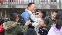 恒运昌IPO迎考背后：六成营收依赖单一客户、不缺钱却拟募资补流