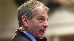 乌克兰总统与加拿大总理通电话 讨论战场局势等问题