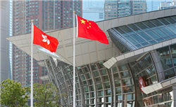 AI PC渗透率超30% 联想集团董事长杨元庆：四成用户每周都在用AI功能