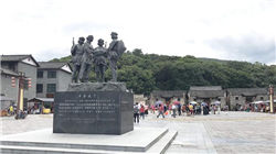 殡葬龙头预亏超2亿元，上市以来首亏！公司直言“客户消费谨慎了”，去年均价超12万元的墓穴滞销了